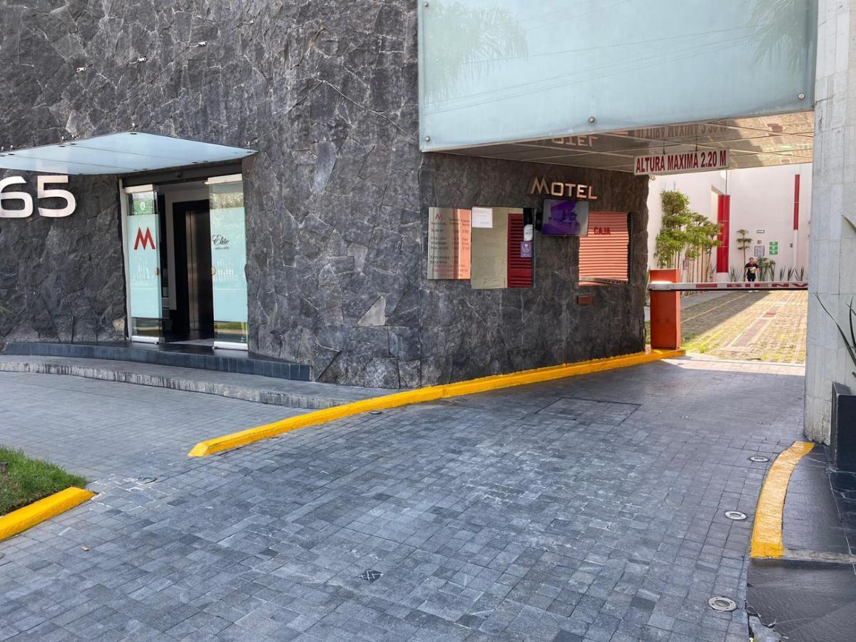 Hotel M Elite Rojo